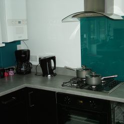 coloured kitchen glass splashbacks
